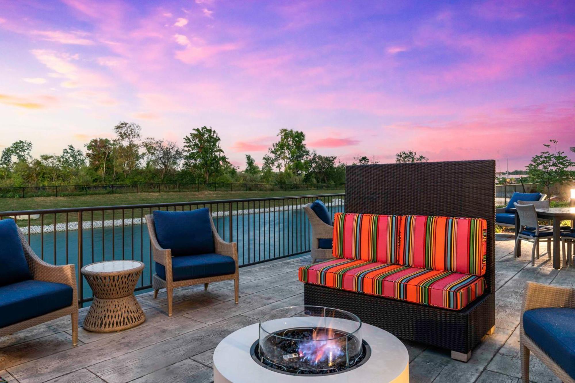 Hilton Garden Inn By Hilton Fort Wayne North Sunnybrook Acres Exterior photo
